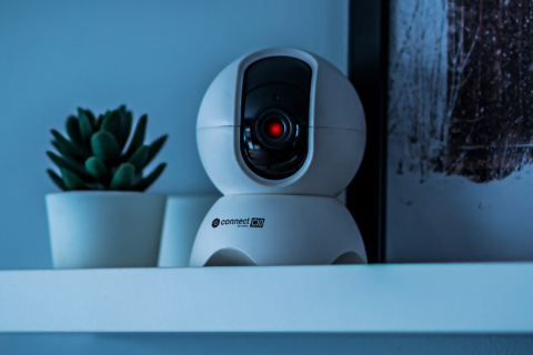 Kamera Wi-Fi Kruger&Matz Connect C10 TuyaSmart podczerwień 355° microSD