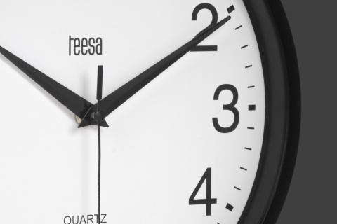 Zegar ścienny 25 cm Teesa czarny nowoczesny cichy