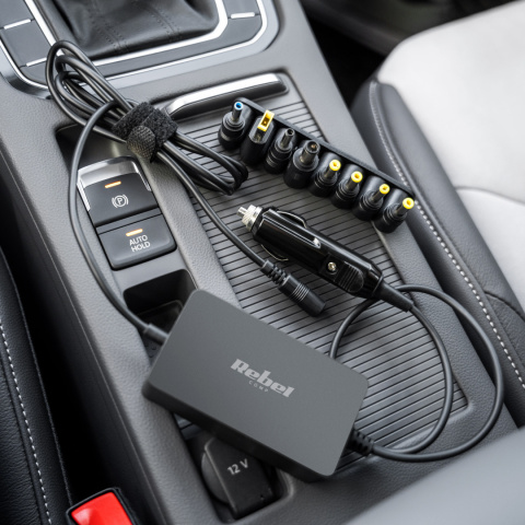 Ładowarka samochodowa do laptopa zasilacz 65W 12v 24V 8 końcówek Rebel Ładowarka samochodowa do laptopa zasilacz 65W 12v 24V 8 końcówek Rebel