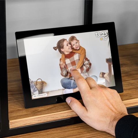 Cyfrowa ramka Kruger&Matz na zdjęcia FRAMEO Wi-Fi 10,1" wysoka jakość panel Cyfrowa ramka Kruger&Matz na zdjęcia FRAMEO Wi-Fi 10,1" wysoka jakość panel