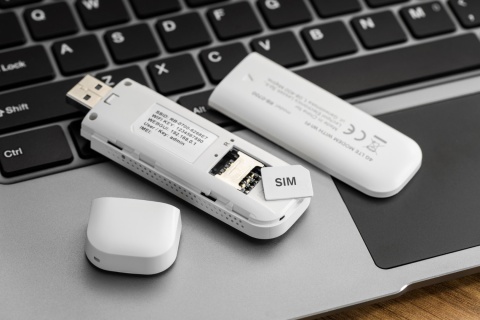 Modem LTE 4G USB WiFi na kartę SIM router Rebel Modem LTE 4G USB WiFi na kartę SIM router Rebel