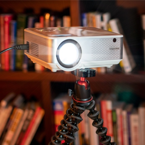 Projektor LED Full HD USB 5000Lm 150" rzutnik pilot Kruger&Matz V-LED20 Projektor LED Full HD USB 5000Lm 150" rzutnik pilot Kruger&Matz V-LED20