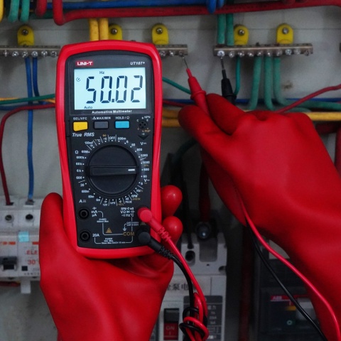 Miernik prądu uniwerslany multimetr Uni-T UT107+ Miernik prądu uniwerslany multimetr Uni-T UT107+