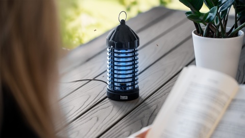 Lampa owadobójcza elektryczna UV rażąca komary muchy meszki owady TEESA
