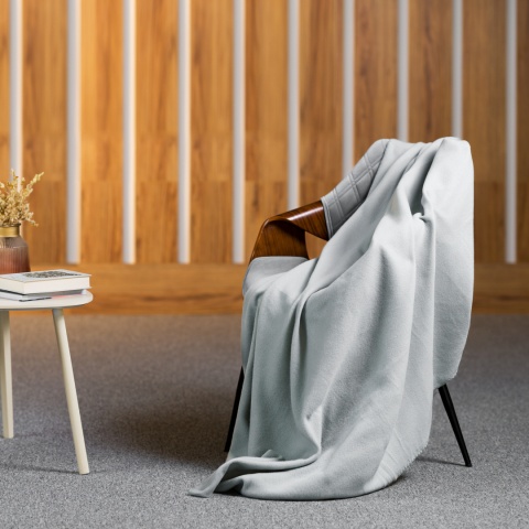Koc polarowy Teesa gruby ciepły narzuta 130x150 Koc polarowy Teesa gruby ciepły narzuta 130x150