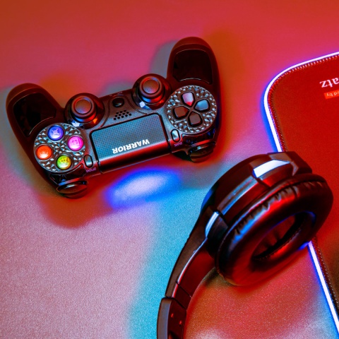 Pad bezprzewodowy Kruger&Matz do PS 4 / PC NIE WYSTAWIAĆ!!!!!!!!!!!!!!!!!!!!!! Pad bezprzewodowy Kruger&Matz do PS 4 / PC NIE WYSTAWIAĆ!!!!!!!!!!!!!!!!!!!!!!