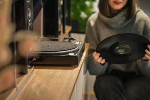 Gramofon Kruger&Matz TT-501 nagrywanie USB RCA igła Gramofon Kruger&Matz TT-501 nagrywanie USB RCA igła