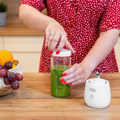 Blender przenośny bezprzewodowy turystyczny szklany kubek 450ml 100W Teesa