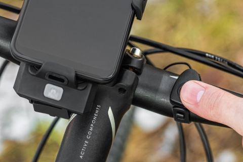 Uchwyt rowerowy na telefon powerbank latarka dzwonek Kruger&Matz XT 50 Uchwyt rowerowy na telefon powerbank latarka dzwonek Kruger&Matz XT 50