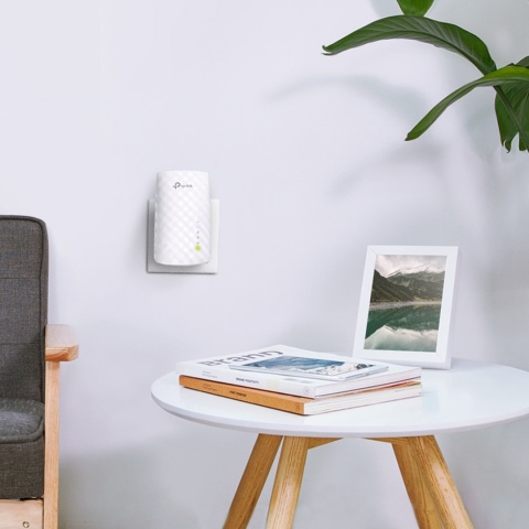 TP-LINK Uniwersalny wzmacniacz sieci bezprzewodowej AC-750 Dual Band TL-RE200 TP-LINK Uniwersalny wzmacniacz sieci bezprzewodowej AC-750 Dual Band TL-RE200