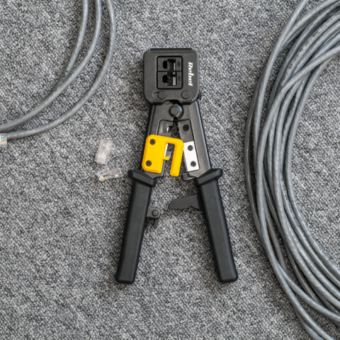 Zaciskarka zaciskacz wtyków przelotowych RJ45 RJ12 RJ11 6/8P Rebel Zaciskarka zaciskacz wtyków przelotowych RJ45 RJ12 RJ11 6/8P Rebel
