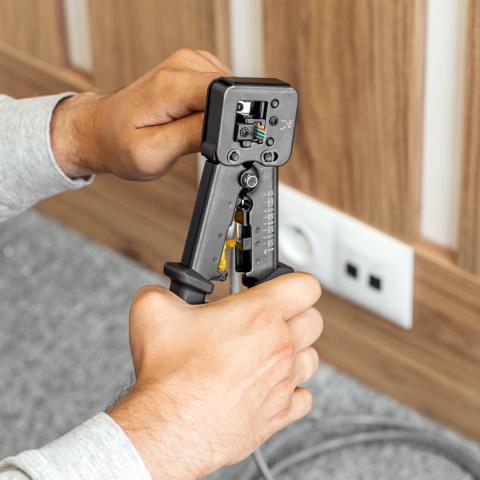 Zaciskarka zaciskacz wtyków przelotowych RJ45 RJ12 RJ11 6/8P Rebel Zaciskarka zaciskacz wtyków przelotowych RJ45 RJ12 RJ11 6/8P Rebel