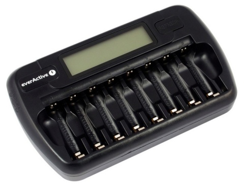 Ładowarka do 8 akumulatorków AA / AAA everActive NC-800 Ładowarka do 8 akumulatorków AA / AAA everActive NC-800