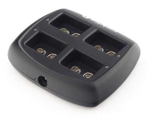 Ładowarka do akumulatorków 6F22 / HR22 / 9V everActive NC-109 Ładowarka do akumulatorków 6F22 / HR22 / 9V everActive NC-109