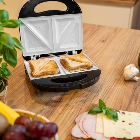 Opiekacz do kanapek tosty grzanki szybki 800W Teesa