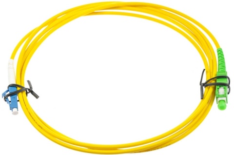 PATCHCORD ŚWIATŁOWODOWY SM 2M SIMPLEX 9/125, SC/APC-LC/UPC 3.0MM