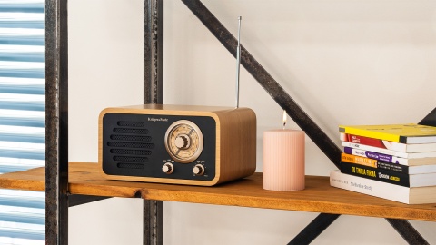 Radio sieciowe Kruger&Matz AM/FM antena teleskopowa RETRO Radio sieciowe Kruger&Matz AM/FM antena teleskopowa RETRO
