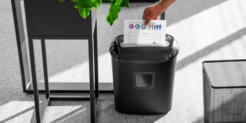 Niszczarka dokumentów kart CD mocna wydajna 21L